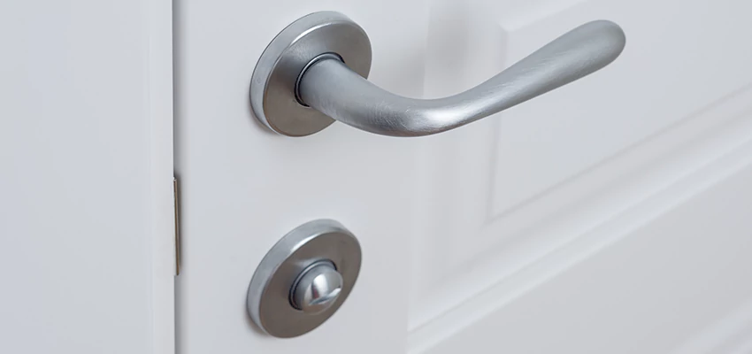 Single-Occupancy Restroom Locks Repair in East Rancho Dominguez, California