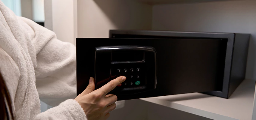 Safe Unlocking Service Company in East Rancho Dominguez, California