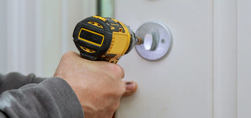 Street Locksmith For Smart Lock Repair in East Rancho Dominguez, CA
