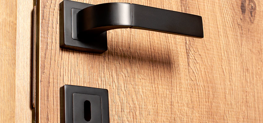 Weekend Lockout Assistance Troubleshooting in East Rancho Dominguez, California