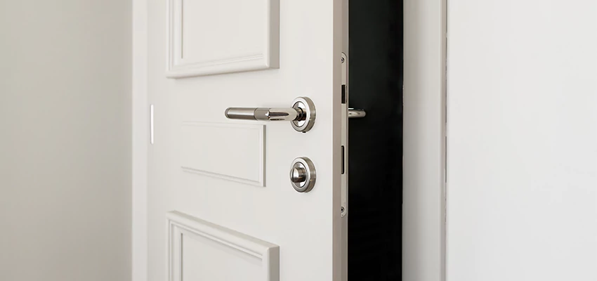 Folding Bathroom Door With Lock Solutions in East Rancho Dominguez, CA